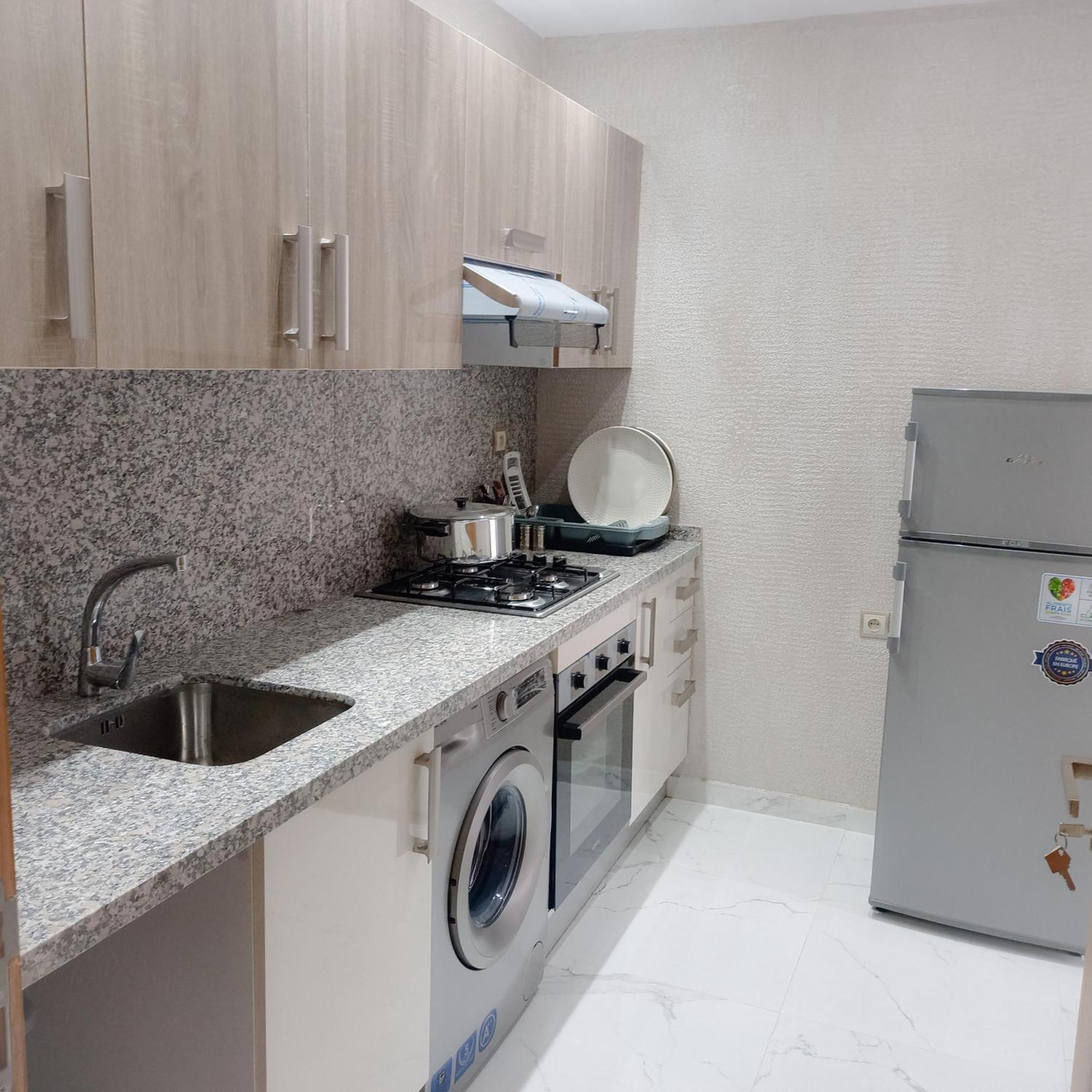 Super Apartement Totalement Neuf Et Climatise A Cote Du Centre Commercial Marjane M2 Tanger Extérieur photo