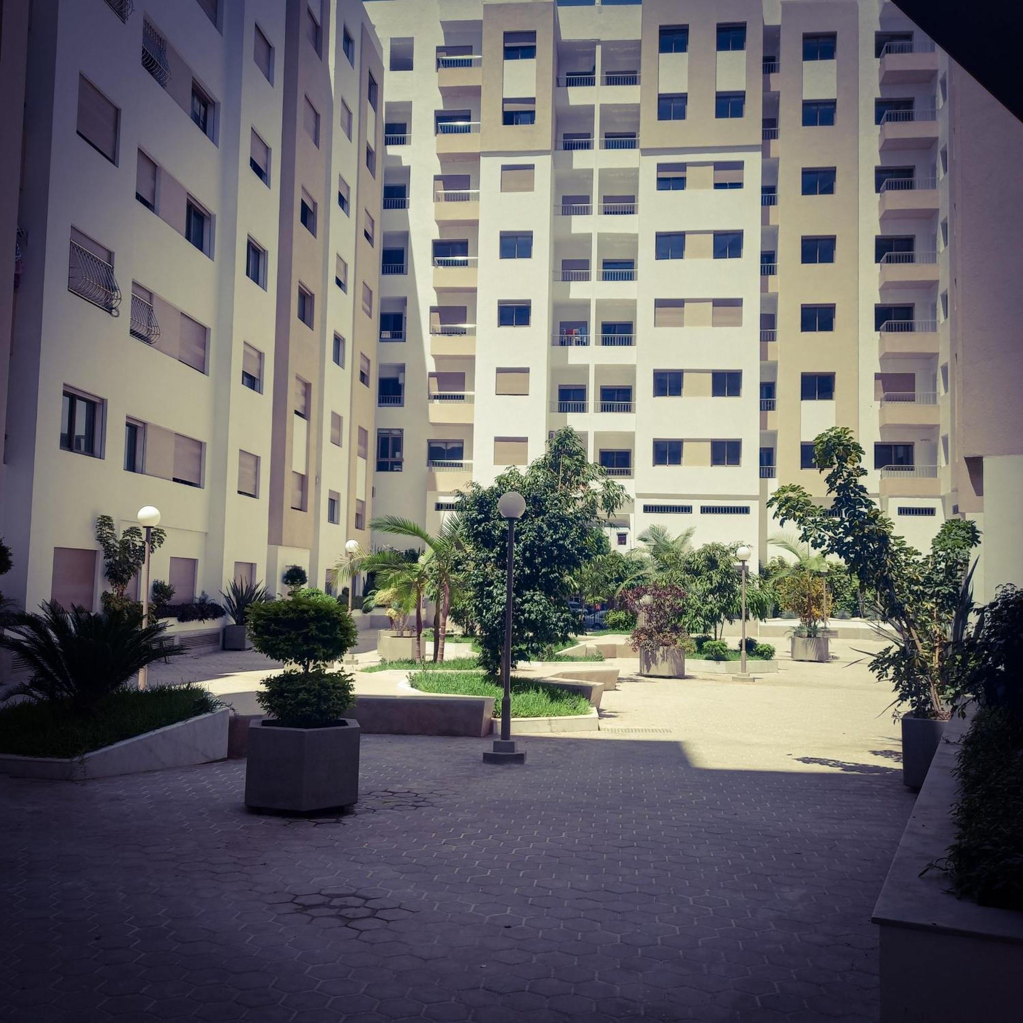 Super Apartement Totalement Neuf Et Climatise A Cote Du Centre Commercial Marjane M2 Tanger Extérieur photo